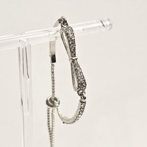 Dainty Bow Rhinestone Adjustable Silver Fadhion Bracelet